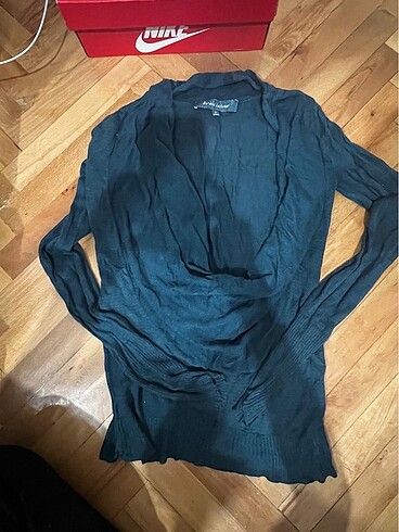 Yaka detaylı Bershka eski sezon bluz