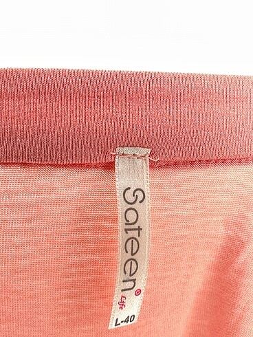 l Beden çeşitli Renk Saten T-shirt %70 İndirimli.