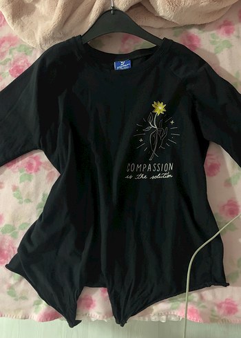 Siyah crop tişört