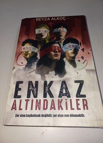 Enkaz altindakiler