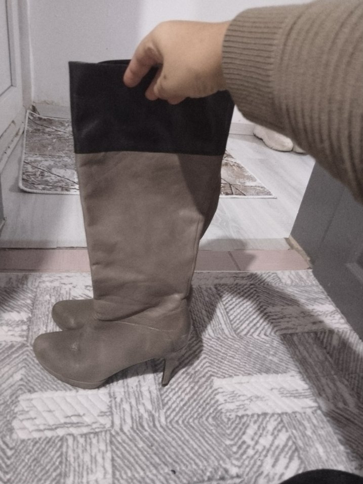 Bej Deri İnce Topuklu Dizüstü Bot - Görsel 2