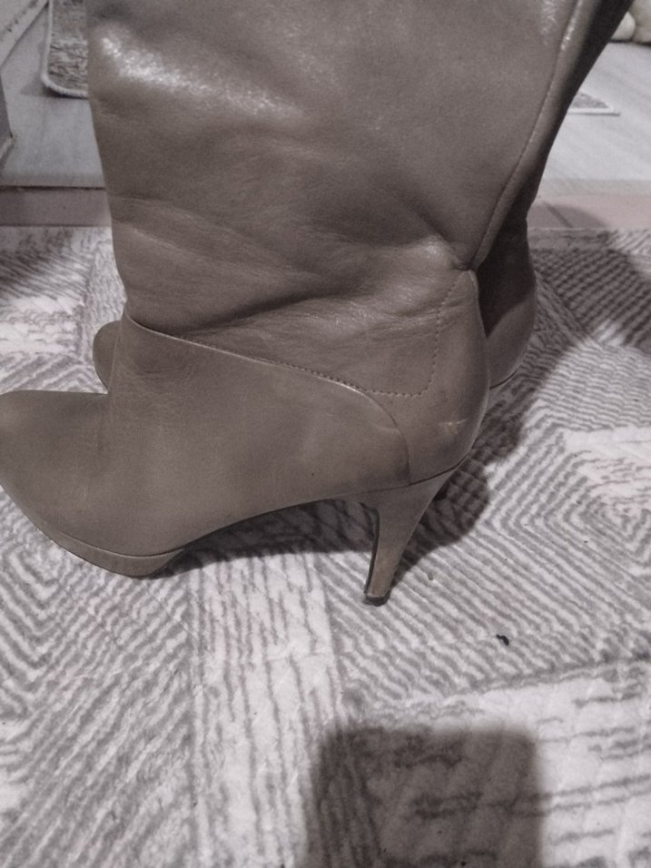 Bej Deri İnce Topuklu Dizüstü Bot - Görsel 4