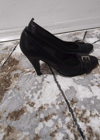 Klasik Siyah Tokalı Yüksek Topuklu Stiletto - Görsel 3