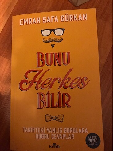 Emrah Safa Gürkan - Bunu Herkes Bilir (imzalı)