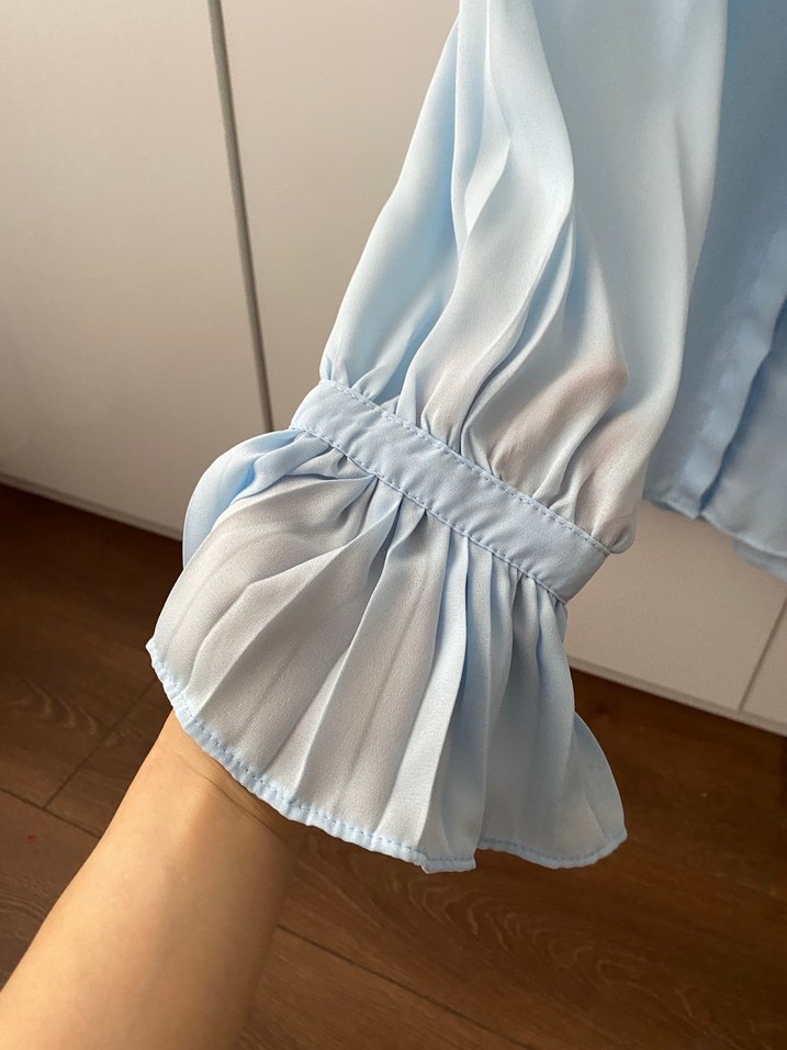 Düğmeli Pastel Mavi Saten Kadın Gömlek - Görsel 2