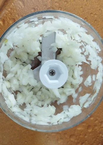 Kahverengi-Gri Plastik Mini Doğrayıcı - Görsel 2