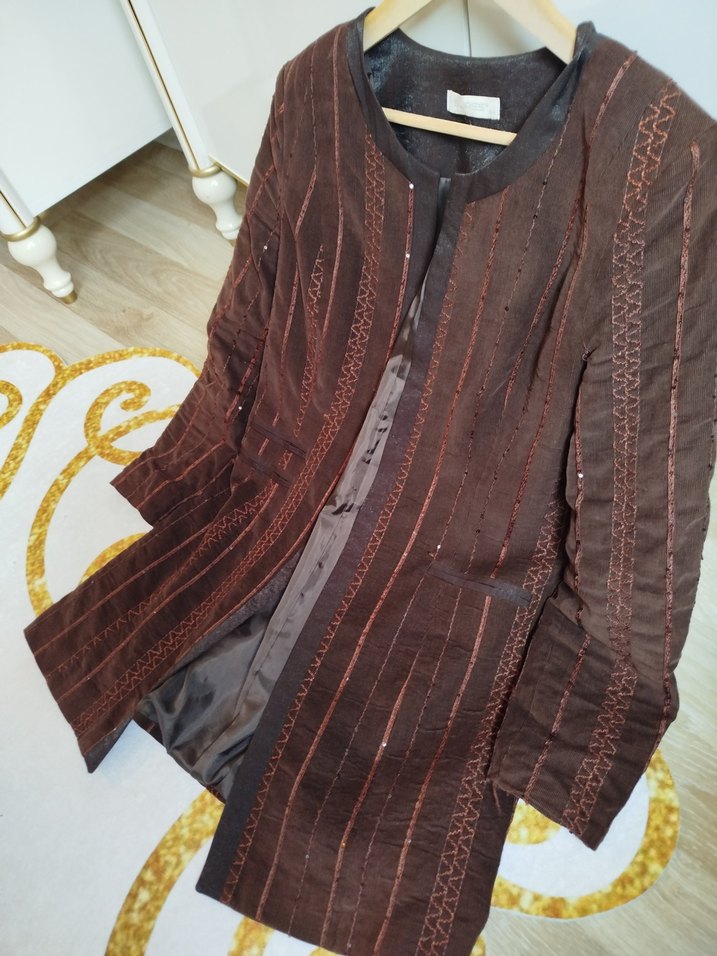 Uzun Kahverengi Nakışlı Kadın ceket - Görsel 3