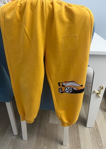 Erkek Bebek Sarı Çizgili Sweatshirt ve Pantolon - Görsel 3