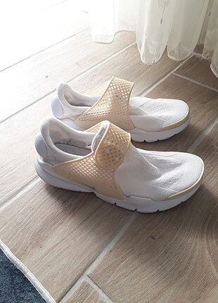 Nike sock dart