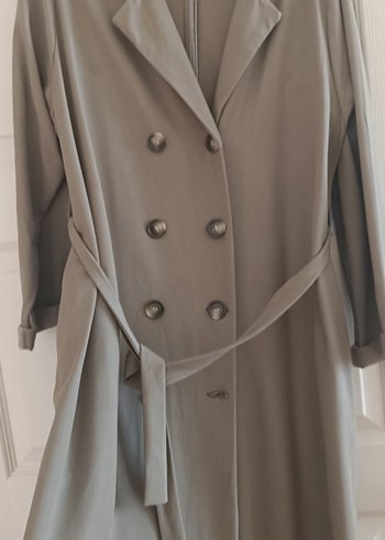 Düğmeli Bej Uzun Kadın Trençkot - Görsel 2