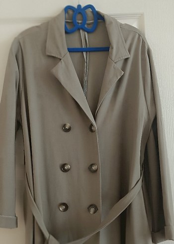 Düğmeli Bej Uzun Kadın Trençkot - Görsel 4