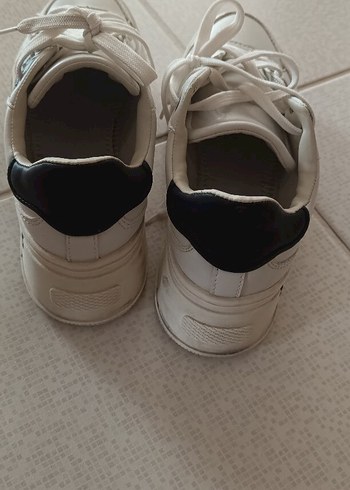 37 Beden Beyaz Yılan Desenli Bağcıklı Stiletto Topuklu Spor Ayakkabı