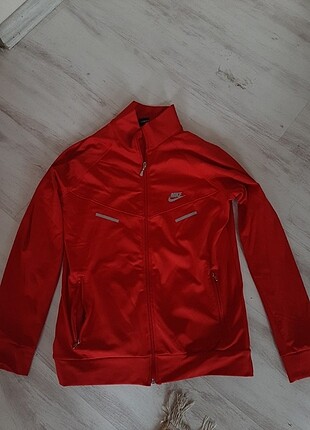 kırmızı nike hırka l-xl