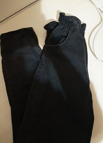 Mango Siyah bel detaylı mom jean
