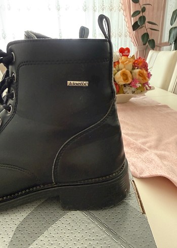 Siyah Bağcıklı Street Style Kadın Bot - Görsel 3