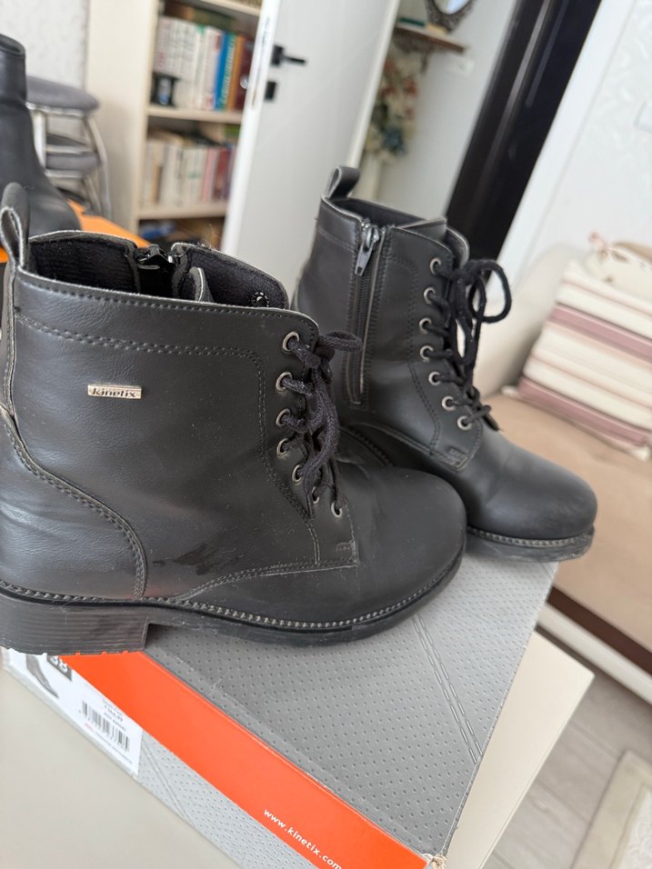 Siyah Bağcıklı Street Style Kadın Bot - Görsel 4