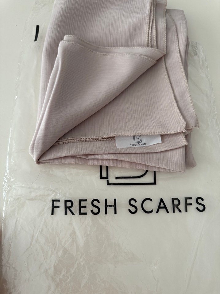 Kadın Piliseli Bej Şal freshscarfs - Görsel 4