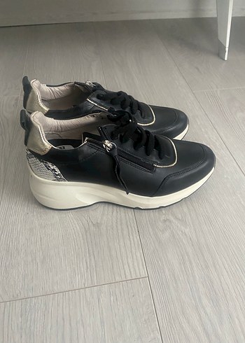 Siyah Gri Bağcıklı Kadın Spor Ayakkabı 2 adet fiyatı - Görsel 5