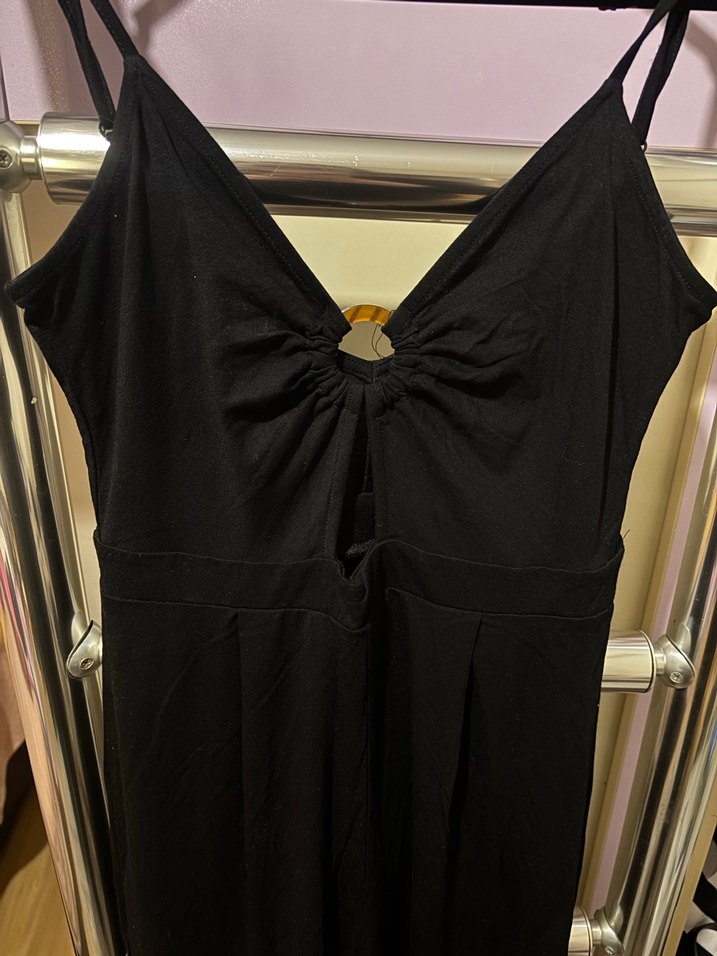 Siyah V Yaka İnce Askılı Uzun Tulum - Görsel 2