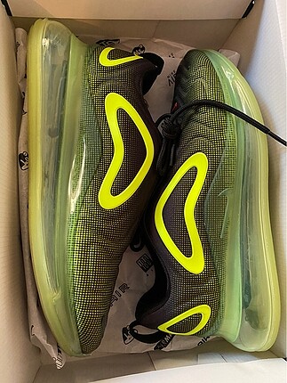 Nike 720 spor ayakkabı
