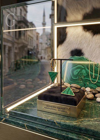 Accessorize  Yesil Ucgen Sallantili Kupe