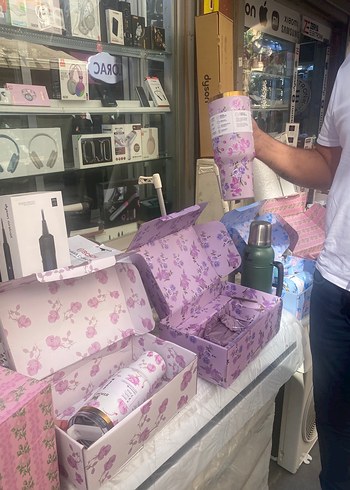 Pastel Pembe Çiçek Desenli Stanley Termos - Görsel 3