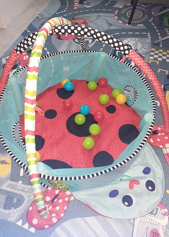 Renkli Bebek Oyun Matı ve Topları