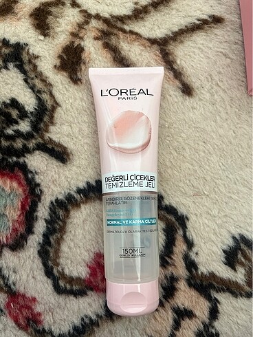 Loreal Paris değerli çiçekler temizleme jeli ????