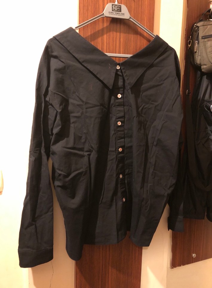 Düğmeli Siyah Goth Kadın Gömlek - Görsel 3