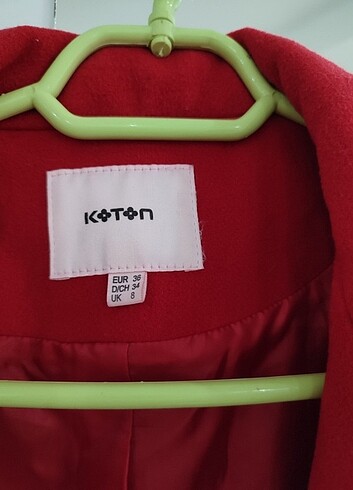 Koton Kırmızı kaban
