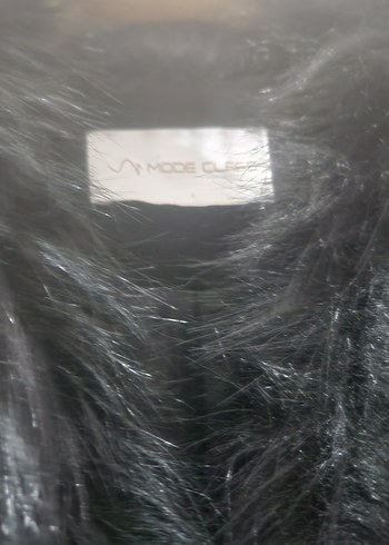 Siyah Kürklü Yaka Detaylı Kaban - Görsel 9