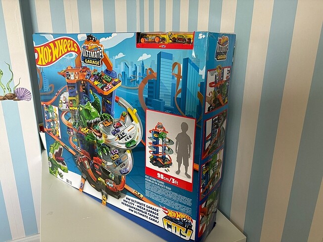 Hot Wheels Ultimate Garage Trex (kutulu)