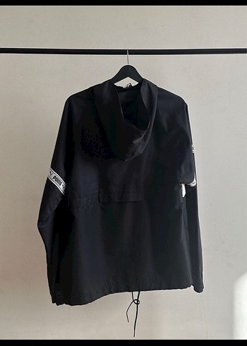 Puma Siyah Parlak Yarım Fermuarlı Erkek Yağmurluk - Görsel 2