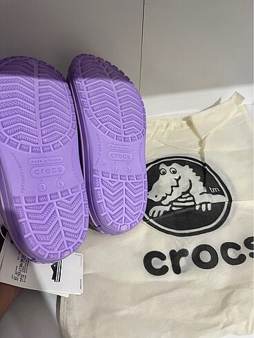 35 Beden mor Renk Crocs terlik