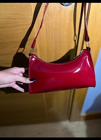  Beden Cherry Red Rugan Baget çanta