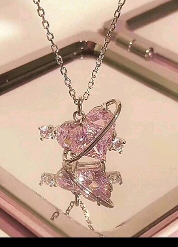 Pembe Kristal coquette kolye