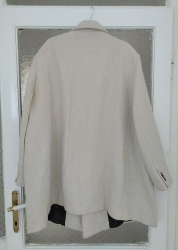 Bej Çift Düğmeli Kaban - Görsel 2