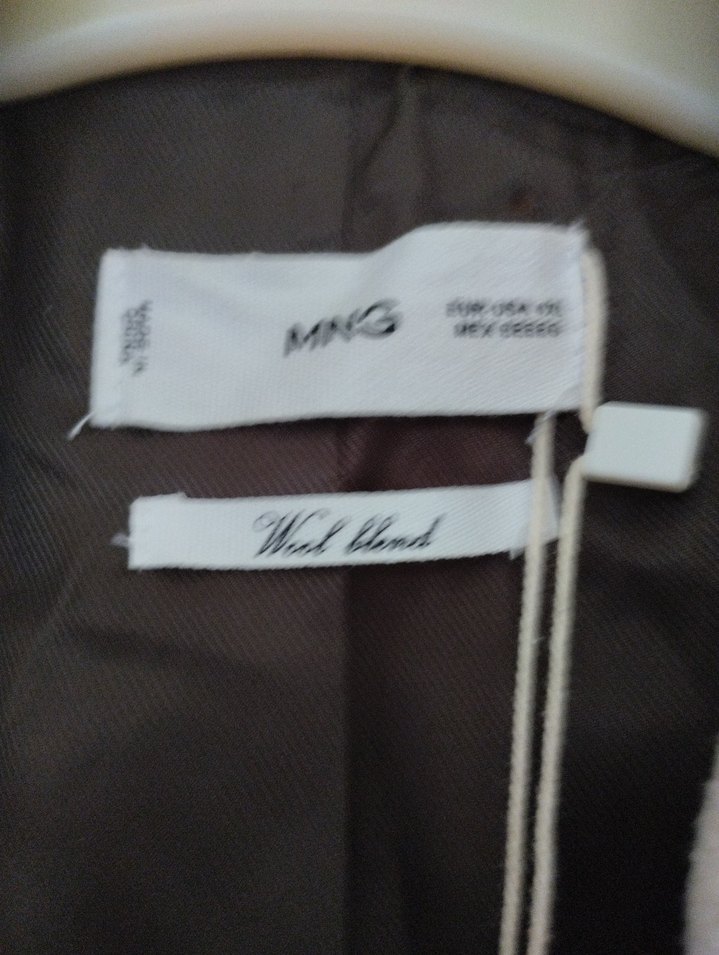 Bej Çift Düğmeli Kaban - Görsel 3