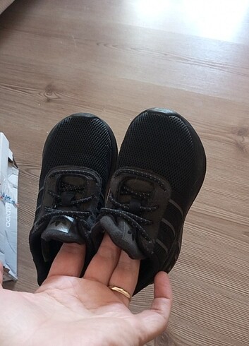 21 Beden siyah Renk Orijinal adidas
