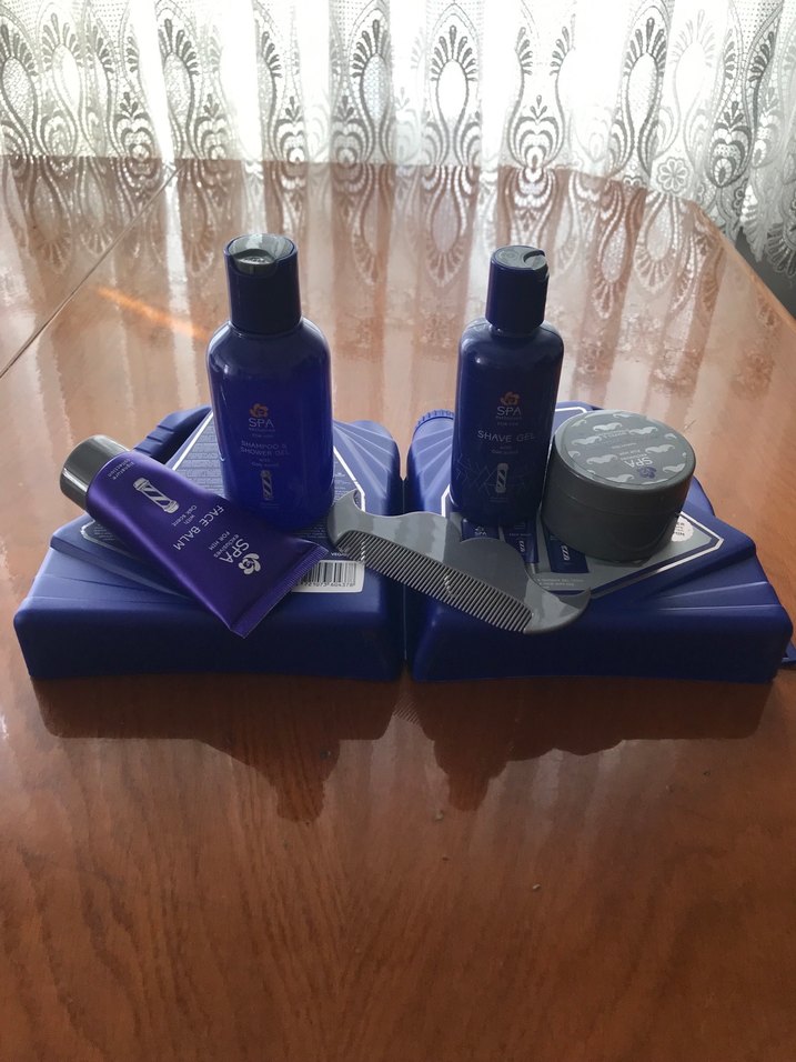 Erkekler için SPA 5 Parça Yüz & Vücut Bakım Seti - Görsel 2