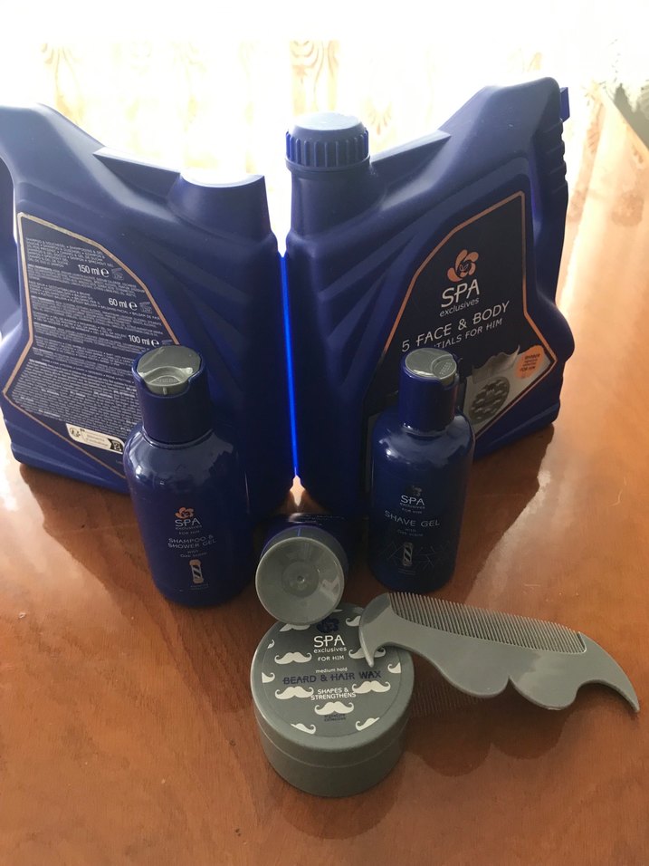 Erkekler için SPA 5 Parça Yüz & Vücut Bakım Seti - Görsel 3