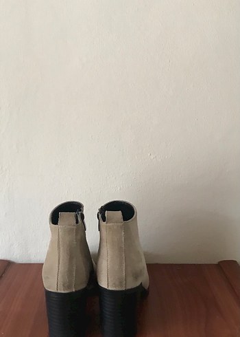 Bej süetderi chelesa kadın bot - Görsel 6