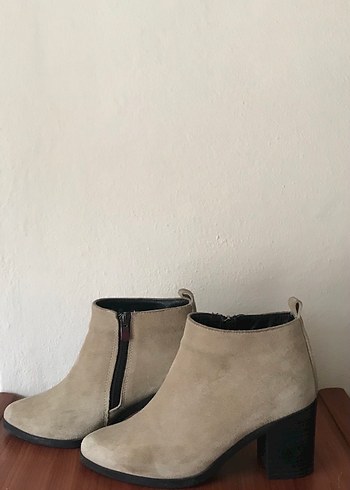 Bej süetderi chelesa kadın bot - Görsel 4