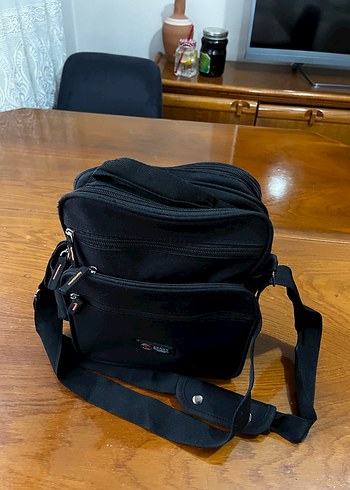 Siyah Fermuarlı Erkek Omuz Çantası - Görsel 2