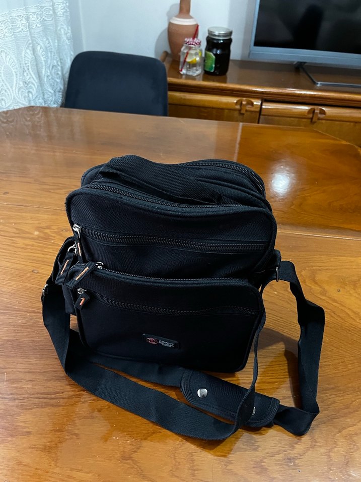 Siyah Fermuarlı Erkek Omuz Çantası - Görsel 2