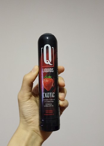 Q Liquids Exotic Çilek Aromalı Kayganlaştırıcı - Görsel 2