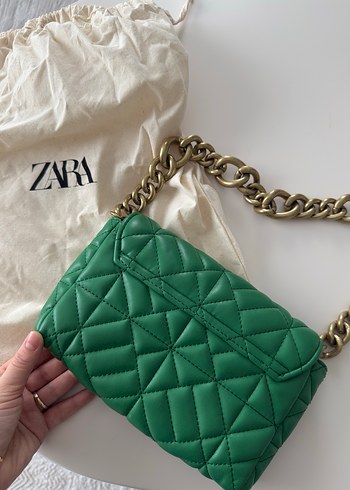 Zara Zincir Detaylı Yeşil Deri Çanta - Görsel 2