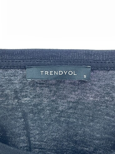 s Beden siyah Renk Trendyol & Milla T-shirt %70 İndirimli.