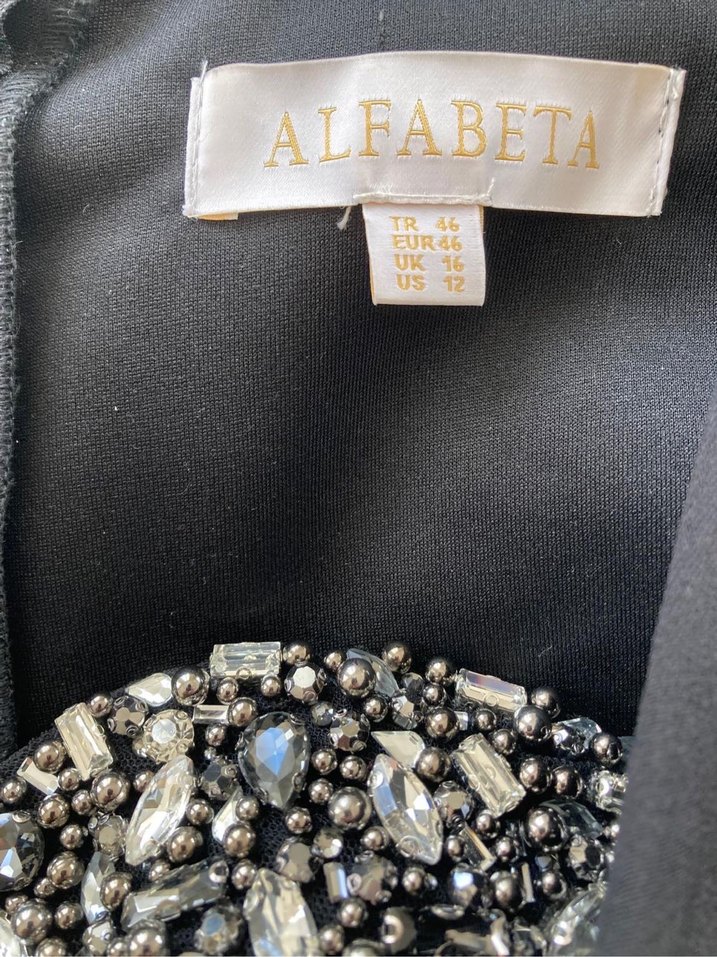 Siyah V Yakalı Uzun Kalem Elbise - Görsel 4