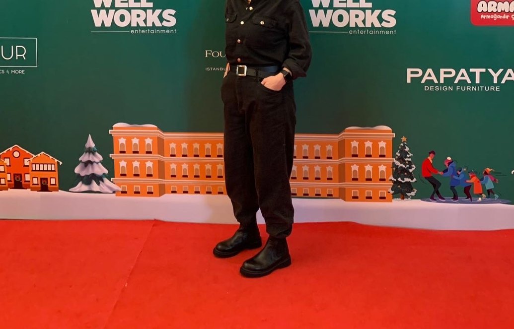 Kadın Siyah Denim Tulum, Uzun Kollu, Midi Boy - Görsel 2